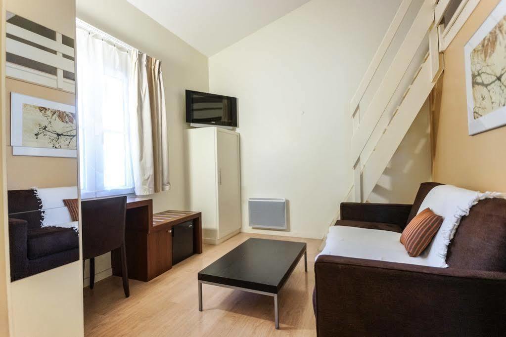 Hotel La Jetee 3*
